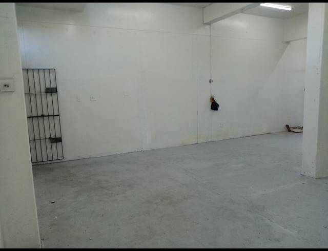 72M² RETAIL TO LET IN HAVENSIDE
